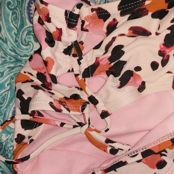 Hula Honey bikini set - Picture 13 of 13